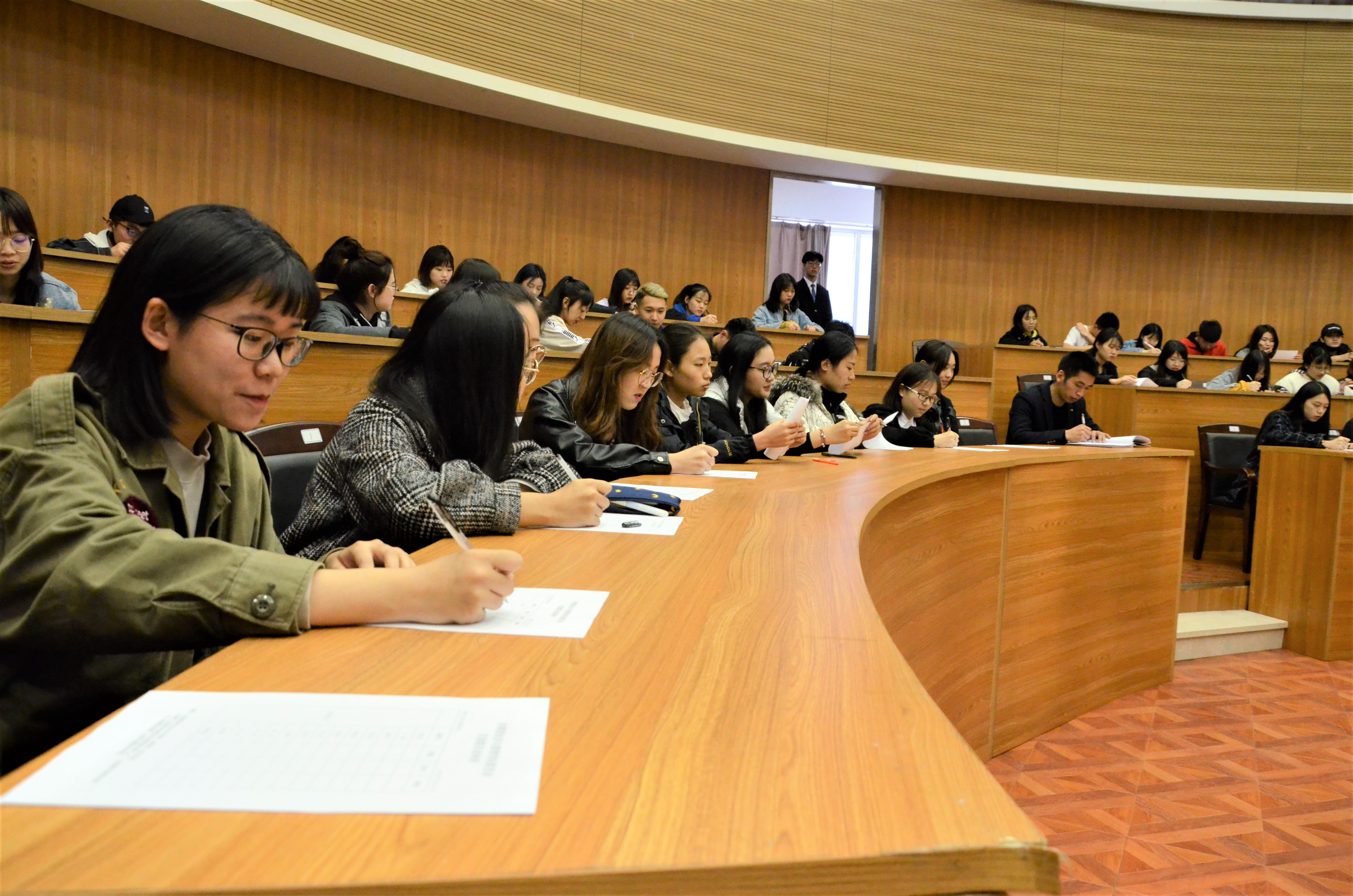 共青团吉林建筑大学经济与管理学院委员会扩大会议顺利召开